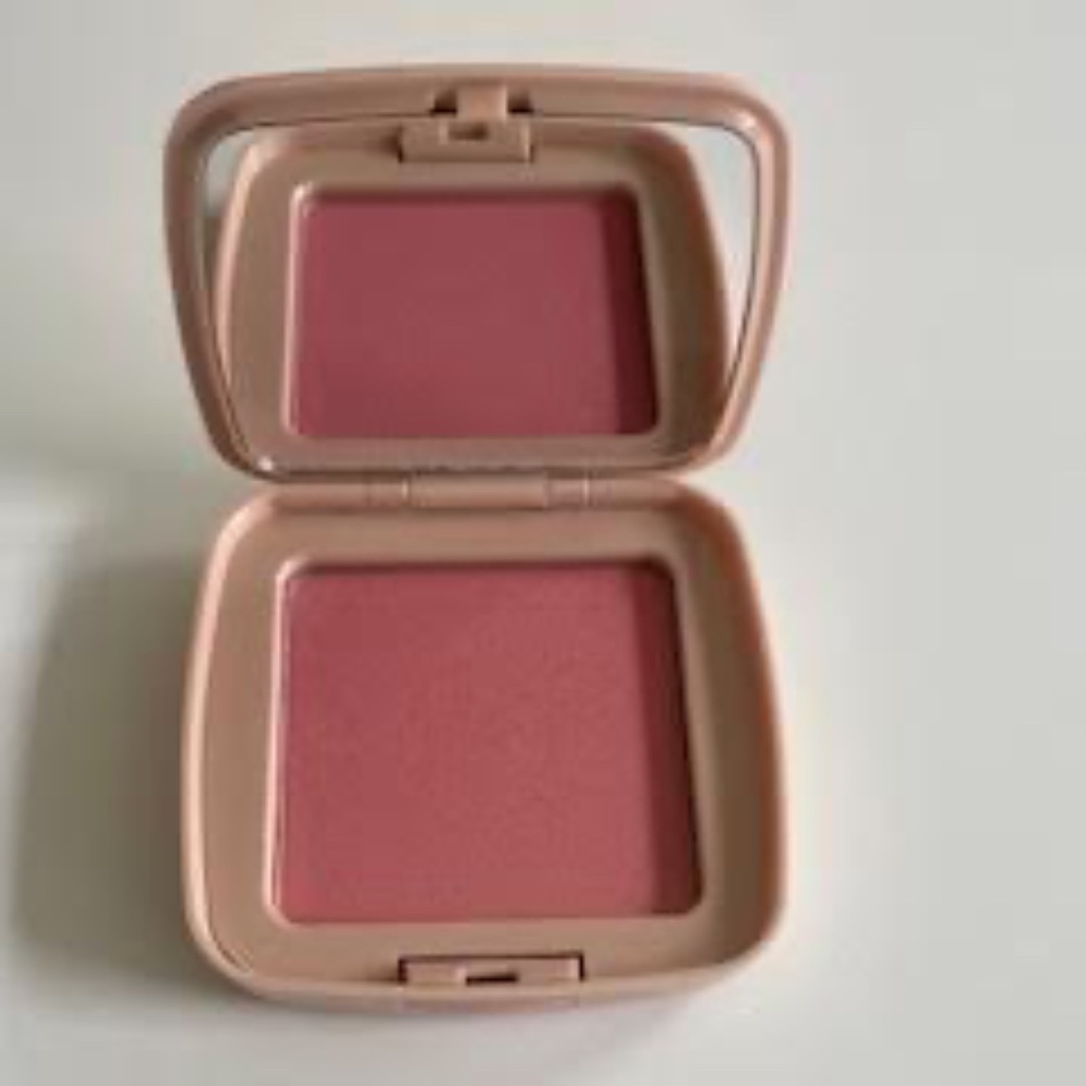 Blush and Contour Color Effect Colorglow , Rubor Glow